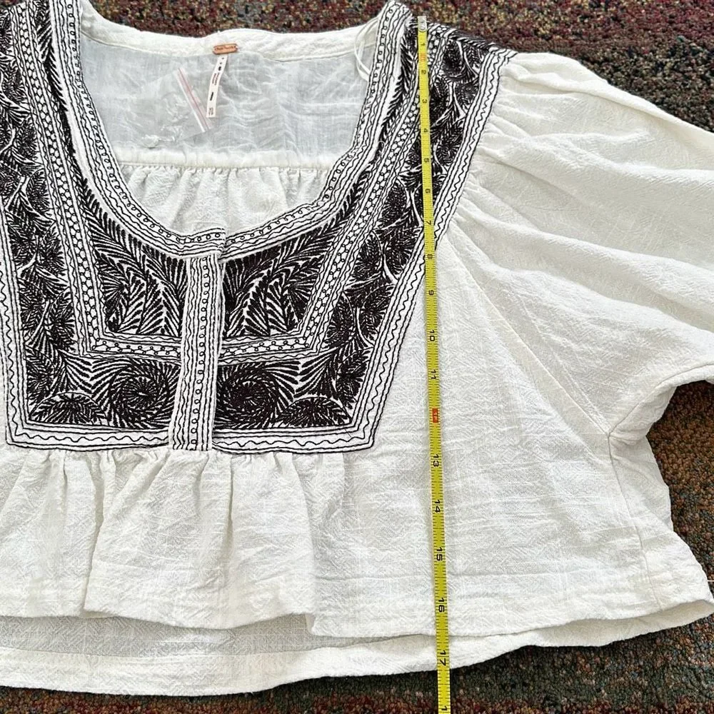FREE PEOPLE Iggie Embroidered Blouse in Ivory/Black Bean Size XS